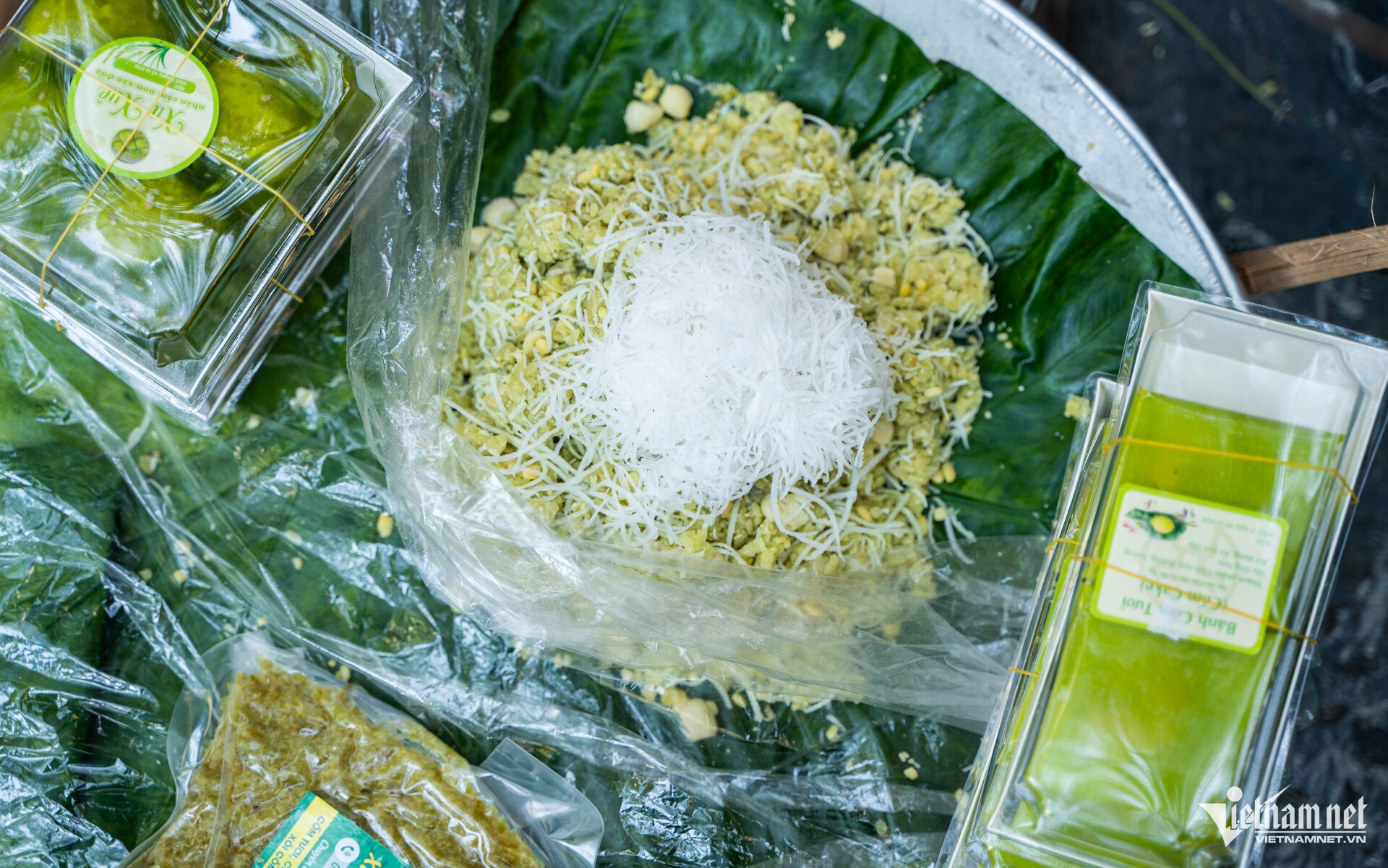 W-thiên đường ẩm thực nhà thờ lớn cốm.jpg