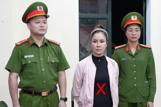 Bản tin chiều 29/10: Bắt tạm giam nữ hiệu trưởng Doãn Thị Lệ Xuân