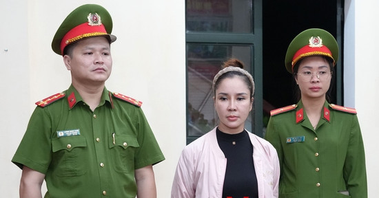 Bản tin chiều 29/10: Bắt tạm giam nữ hiệu trưởng Doãn Thị Lệ Xuân