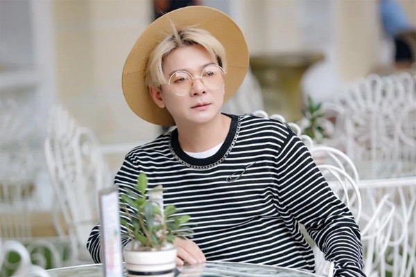 Ca sĩ Vũ Hà trước khi hầu tòa