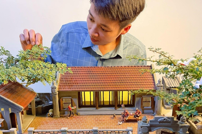 Chàng trai Hưng Yên mê làm mô hình nhà xưa, kể kỷ niệm rơi nước mắt