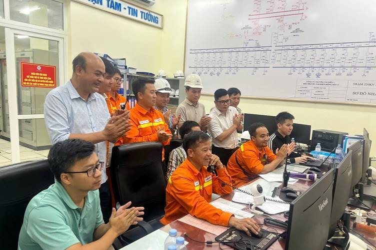 Đóng điện thành công máy biến áp tại Bắc Quang, tăng cường điện cho miền Bắc