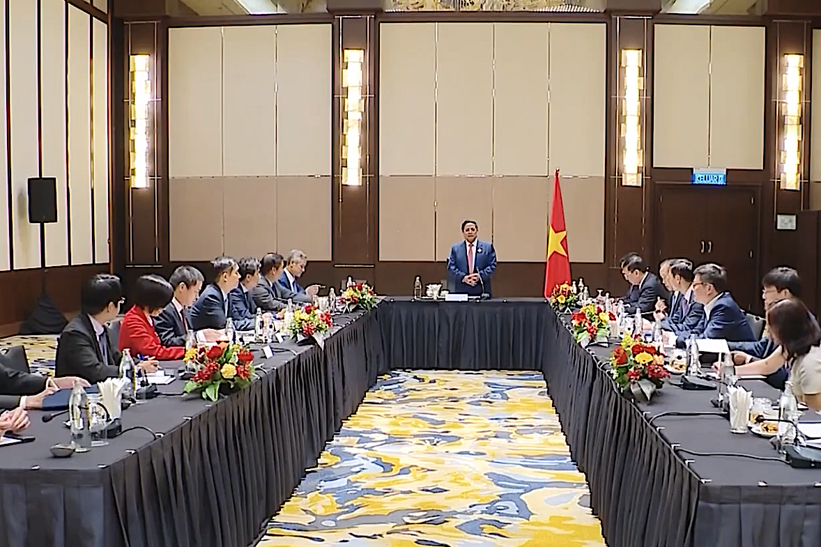 Thủ tướng làm việc với Đại sứ Việt Nam tại các nước ASEAN có biển liền kề với nước ta