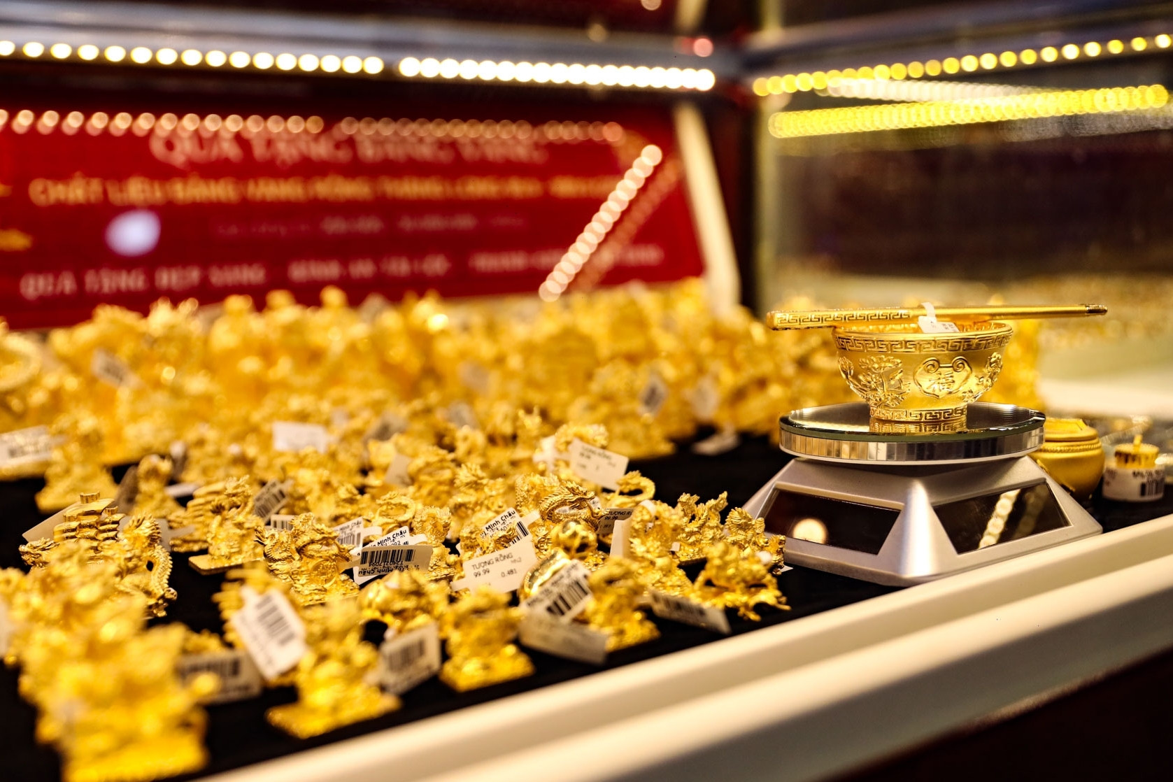 Giá vàng hôm nay 29/10/2025: SJC bật tăng tới 3 triệu đồng/lượng