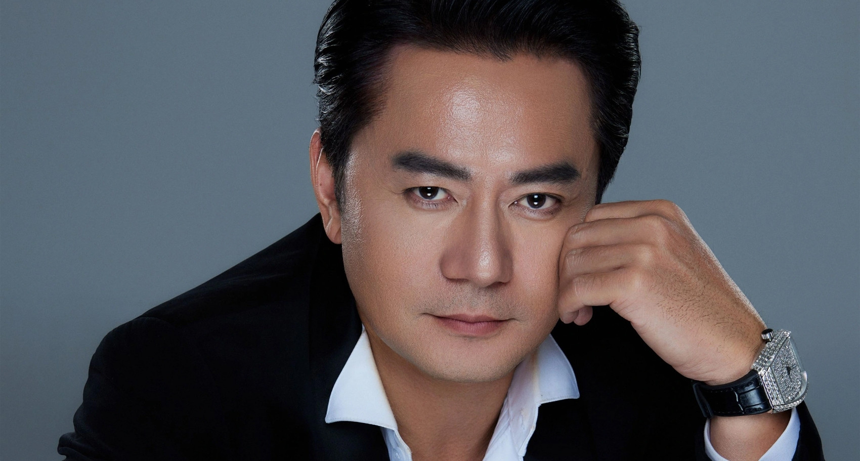 Sau cú đánh pickleball, nam diễn viên điển trai...