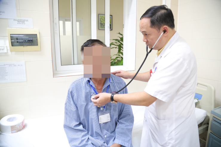 Ung thư phổi vì hút thuốc lá thường xuyên từ năm 18 tuổi