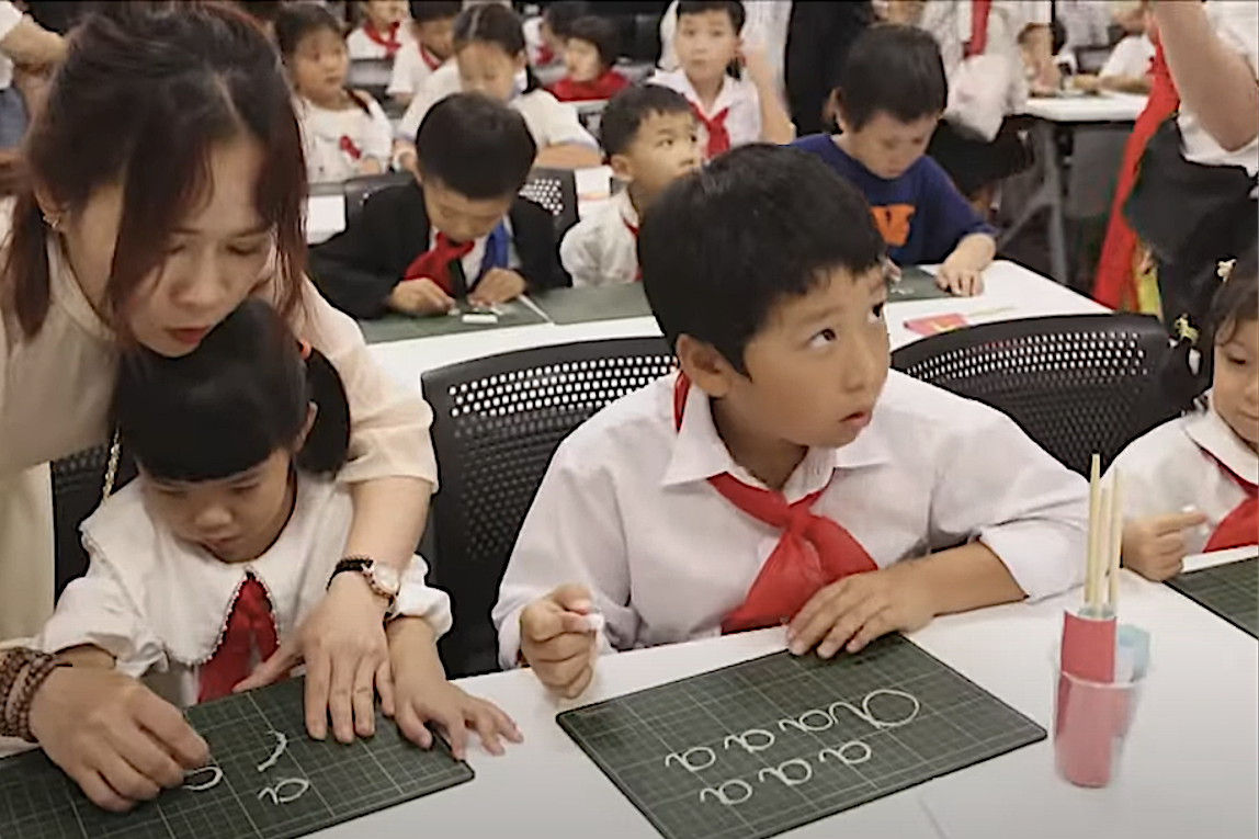 Cơ quan đại diện Việt Nam tại Fukuoka tích cực lan toả tiếng Việt, văn hoá Việt Nam