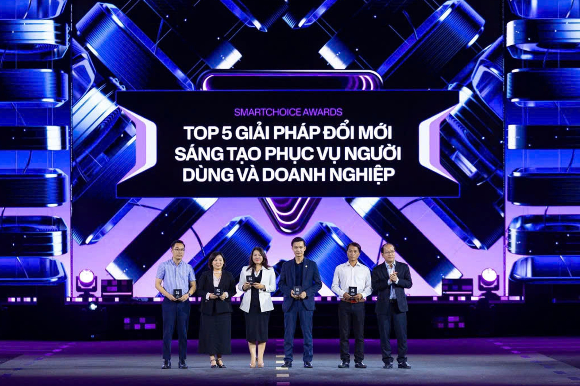 CT UAV, Long Châu, BE, VPBank, ACB, HDBank, Samsung… đoạt giải Better Choice Awards