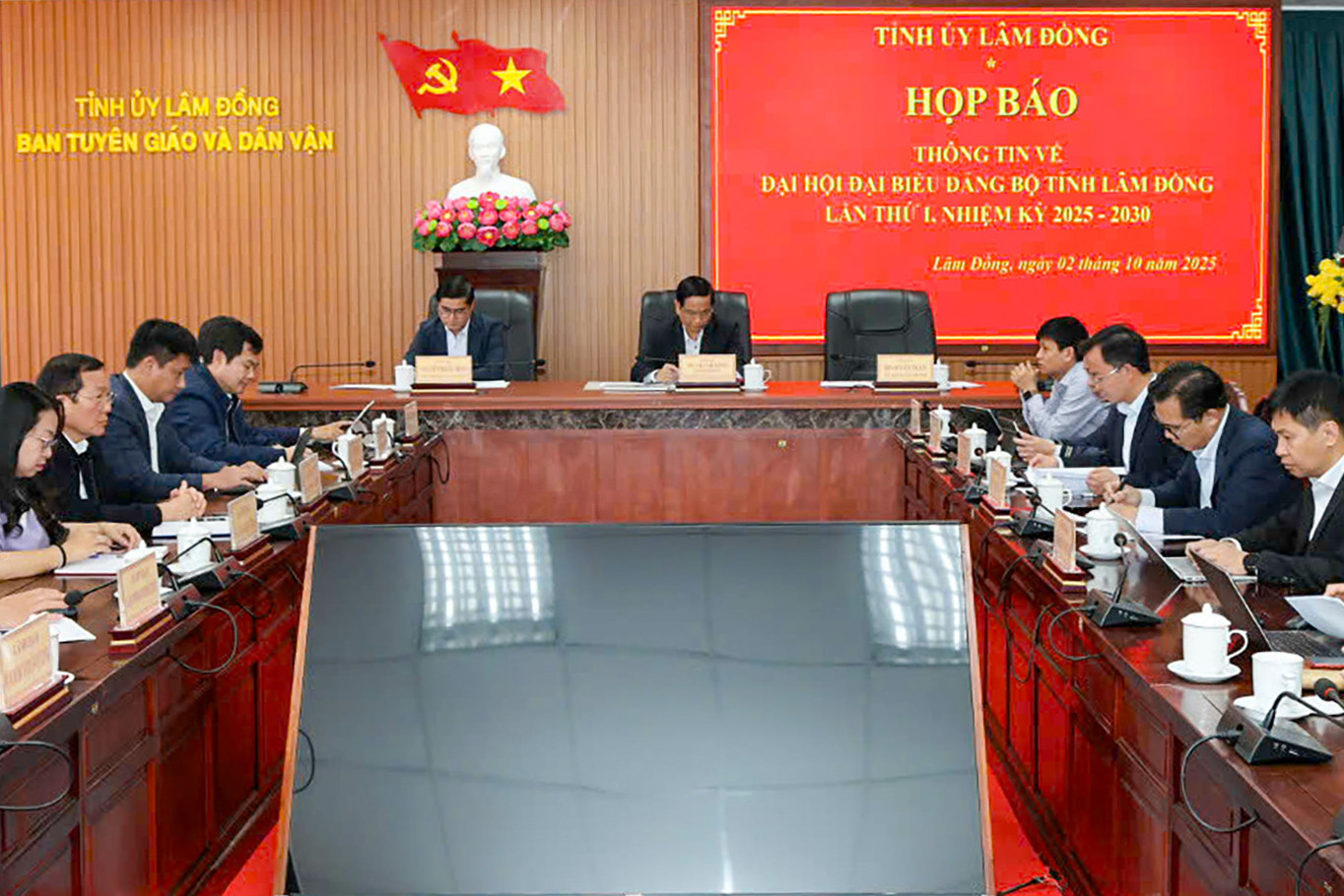 dai hoi dang 1 1799.jpg