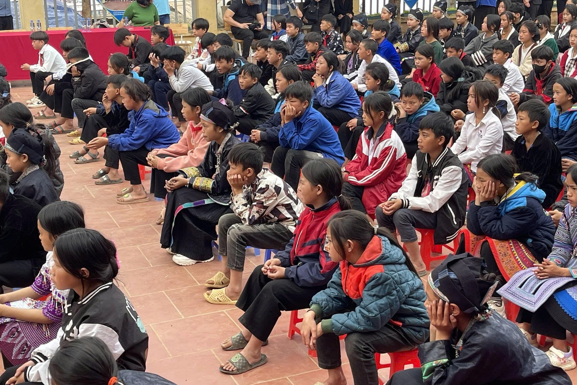 Nâng cao tỷ lệ bao phủ bảo hiểm y tế, đáp ứng tiêu chí xây dựng nông thôn mới