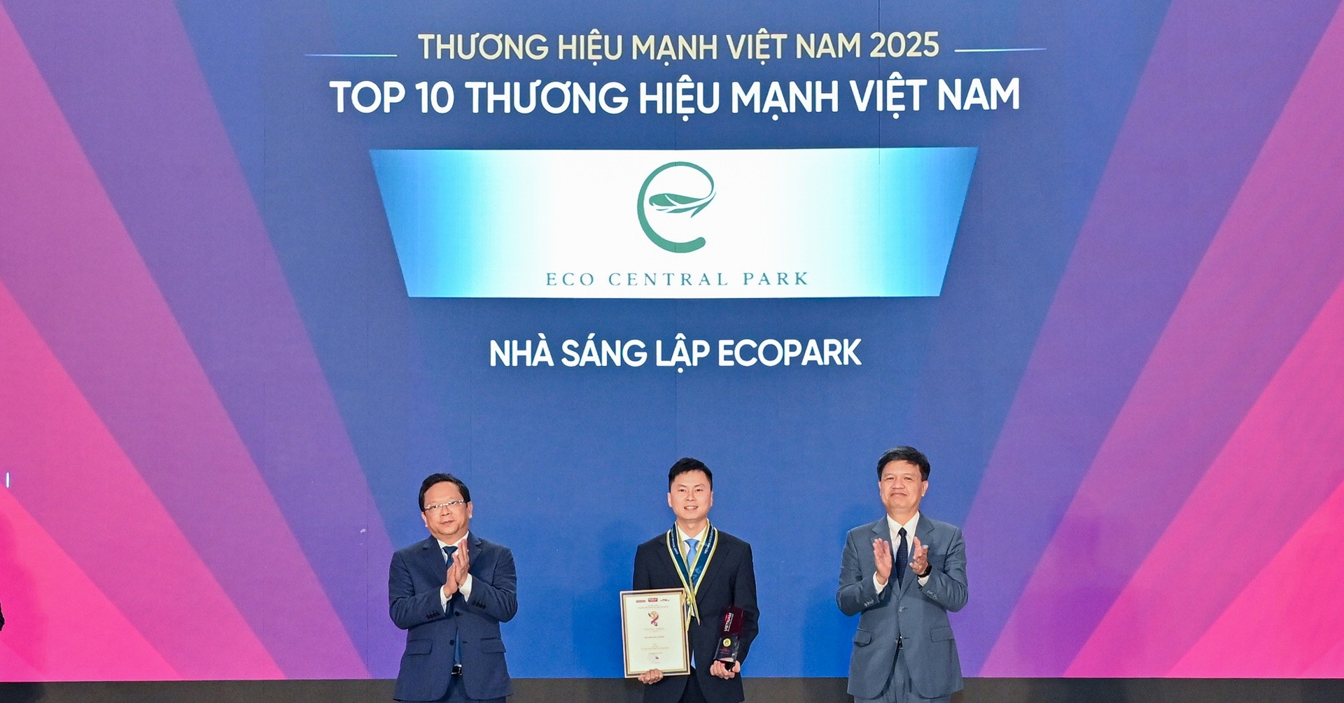 Nhà sáng lập Ecopark được vinh danh Thương hiệu mạnh Việt Nam 2025