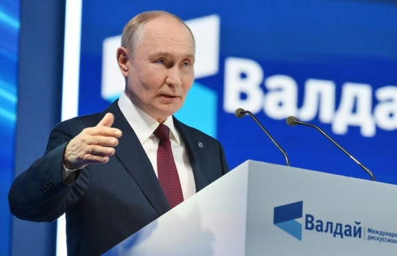 Ông Putin phản ứng khi Nga bị gọi là ‘hổ giấy’, bàn về xung đột ở Ukraine