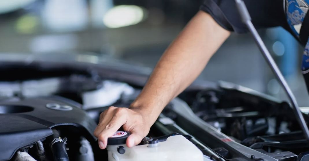 Thợ sửa ô tô tiết lộ vì sao xe châu Âu bảo dưỡng tốn kém, đắt đỏ