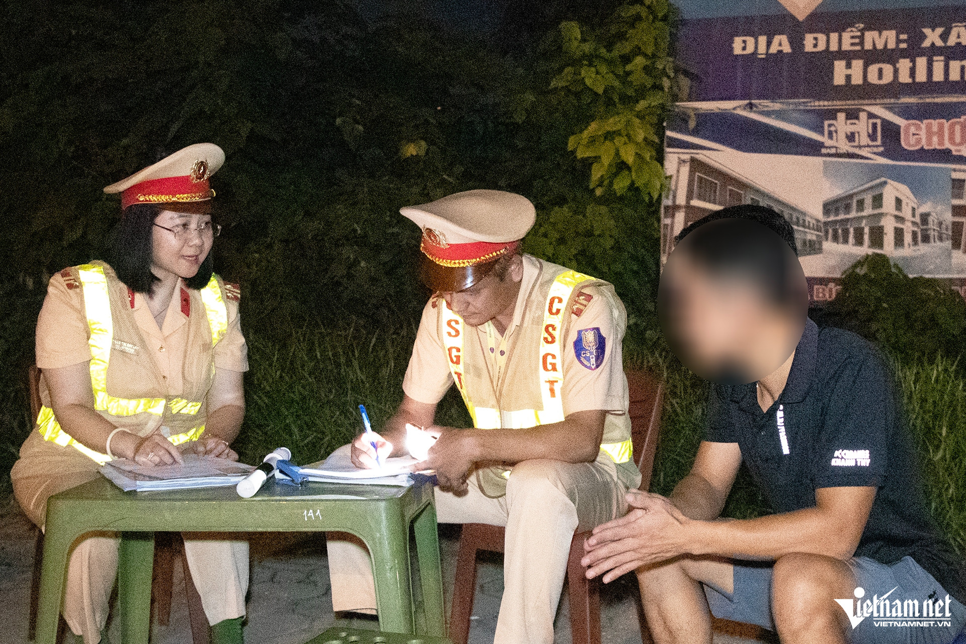 W-xu ly xe qua tai 10.jpg