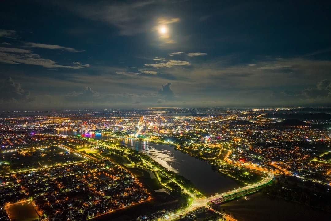 Ai đặt tên cho sông Hương?