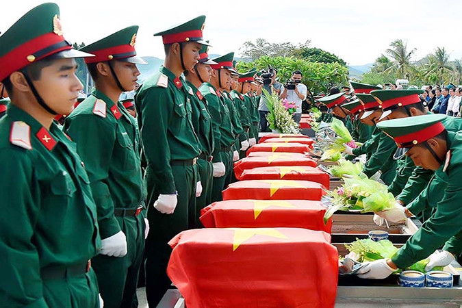 Chế độ, chính sách mới cho sĩ quan, quân nhân tìm kiếm, quy tập hài cốt liệt sĩ