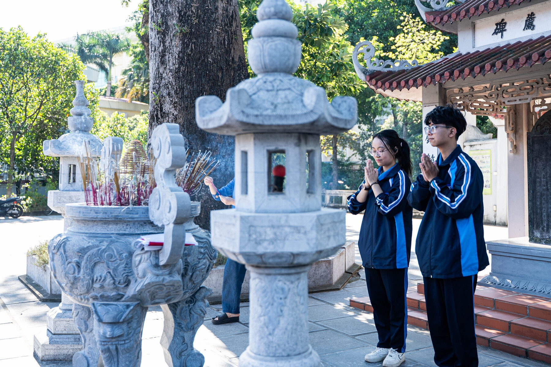 Chuyện về ngôi chùa ‘hai vua tôn thờ’, ẩn mình giữa khuôn viên đại học ở Hà Nội