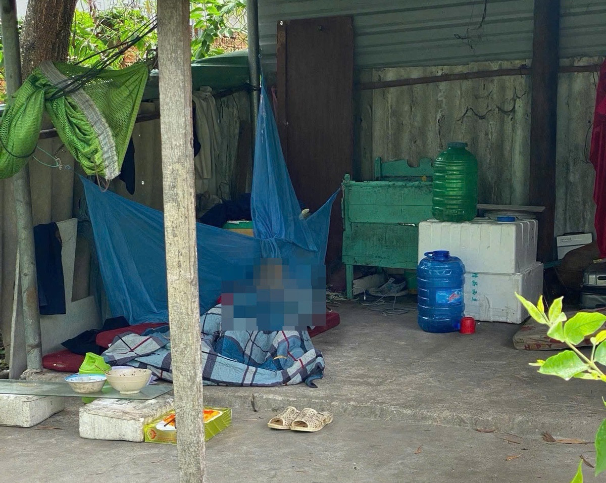 Công an tìm thân nhân người đàn ông tử vong trong căn chòi tạm ở TPHCM.jpg