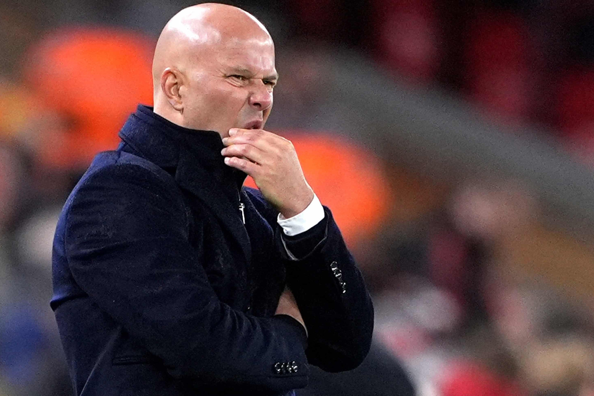 Liverpool thảm chưa từng có, Arne Slot nguy cơ bị sa thải