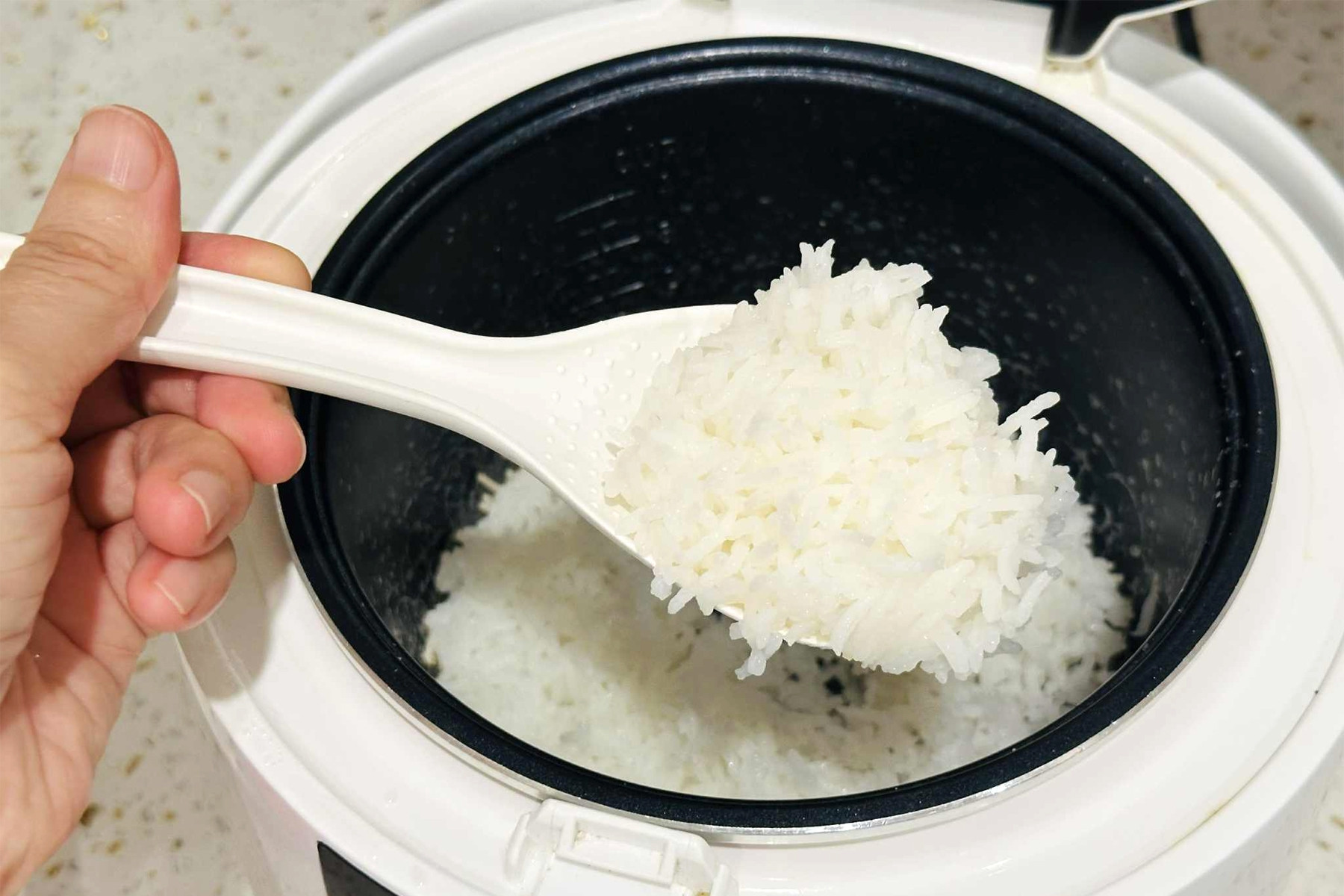 Người Nhật hay ăn cơm trắng mà ít mắc bệnh tiểu đường, bác sĩ tiết lộ 2 lý do