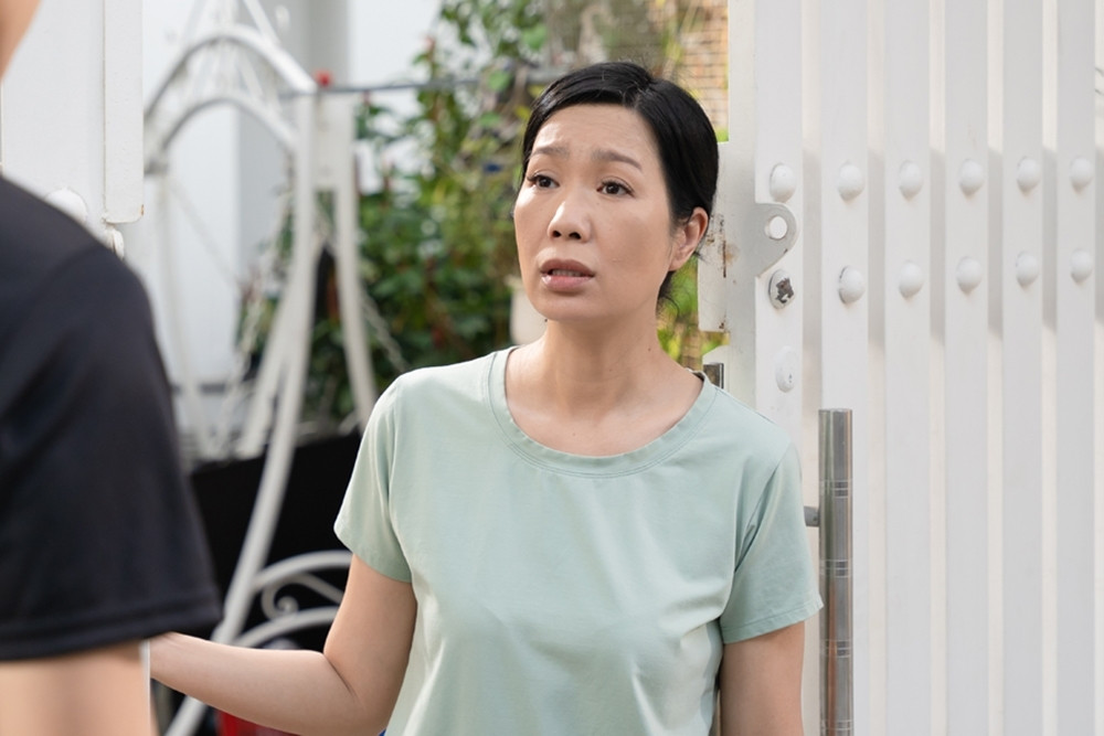 Nhan sắc không trang điểm của NSND Trịnh Kim Chi