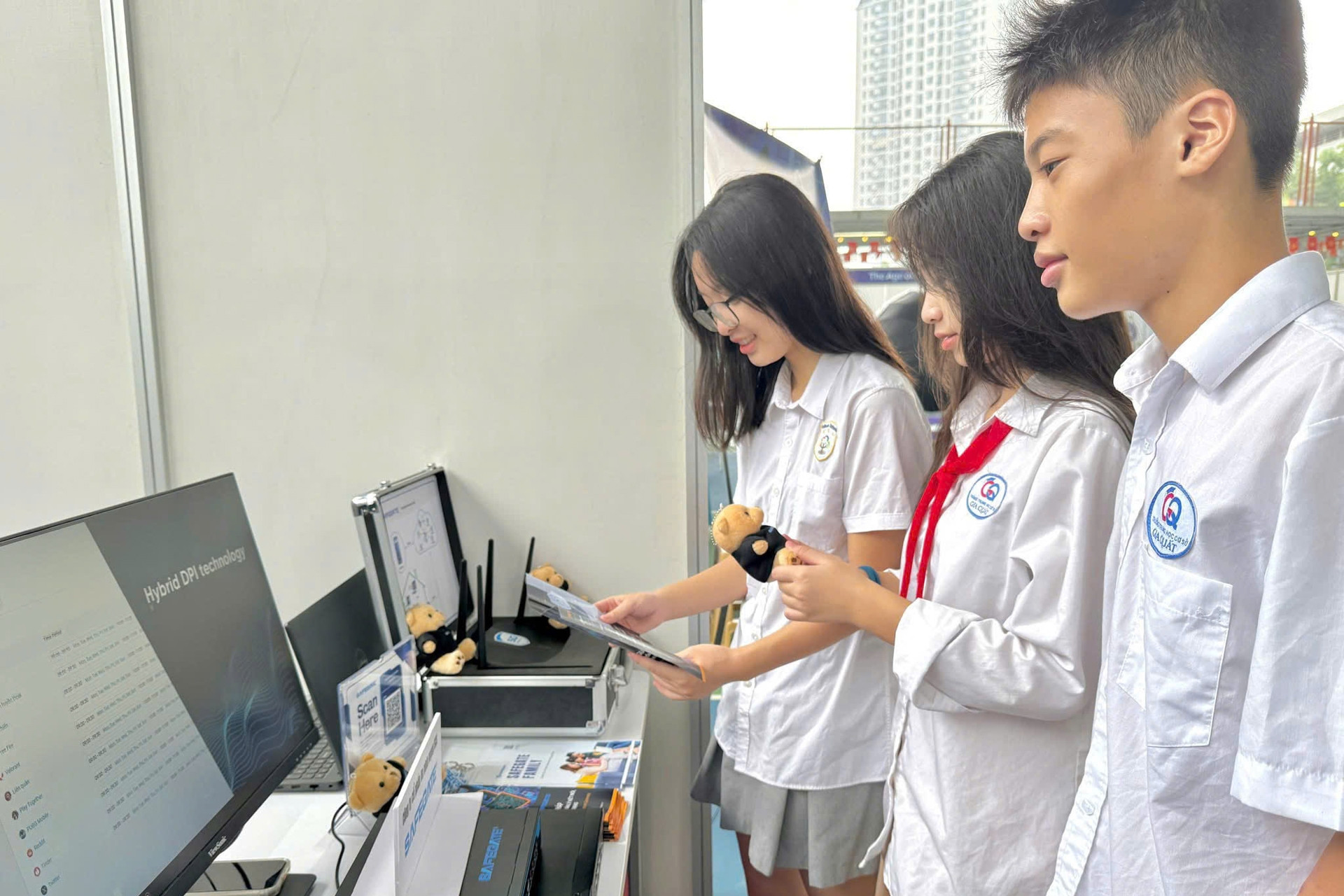 Nhiều thách thức trong bảo vệ trẻ em, thanh thiếu niên trên không gian mạng