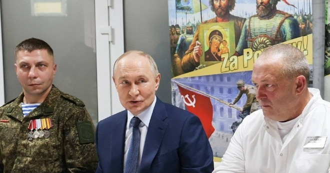 Ông Putin thăm binh lính, nói về bộ đôi hạt nhân mới của Nga