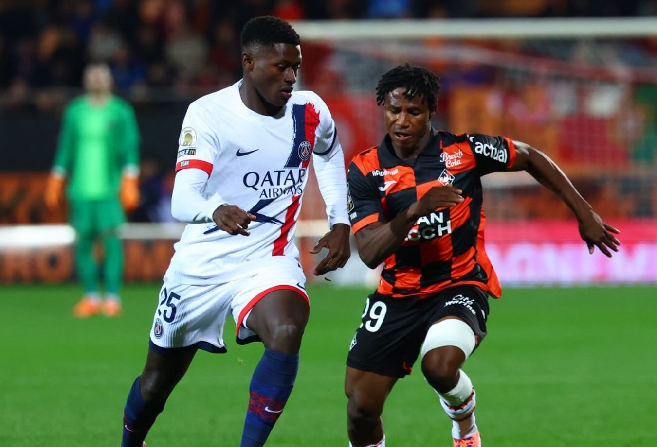 PSG đánh rơi chiến thắng chỉ sau 1 phút