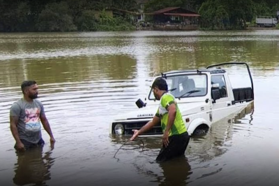 Tài xế say rượu lái ô tô lao xuống sông, đổ lỗi cho Google Maps