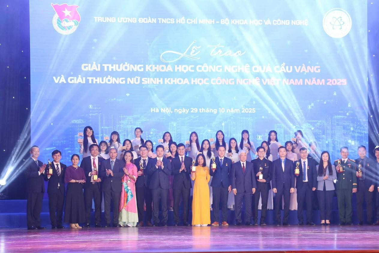 TDTU ghi dấu ấn tại Giải thưởng Quả cầu vàng và Nữ sinh KHCN Việt Nam 2025