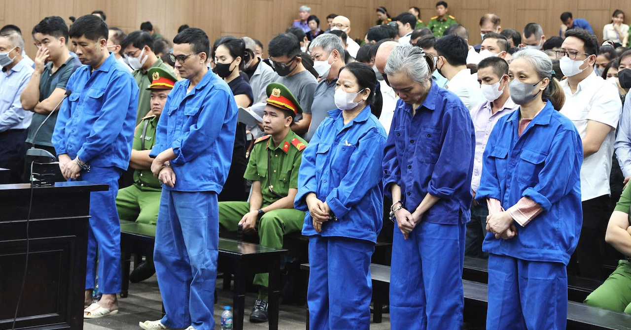 Tò mò dẫn lối, nhiều đại gia &amp;apos;đốt tiền&amp;apos; đánh bạc tại khách sạn Pullman