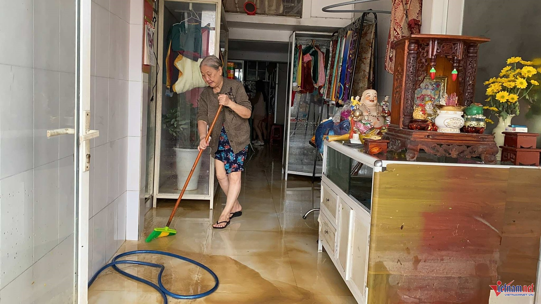 W-dọn lụt (3).jpg