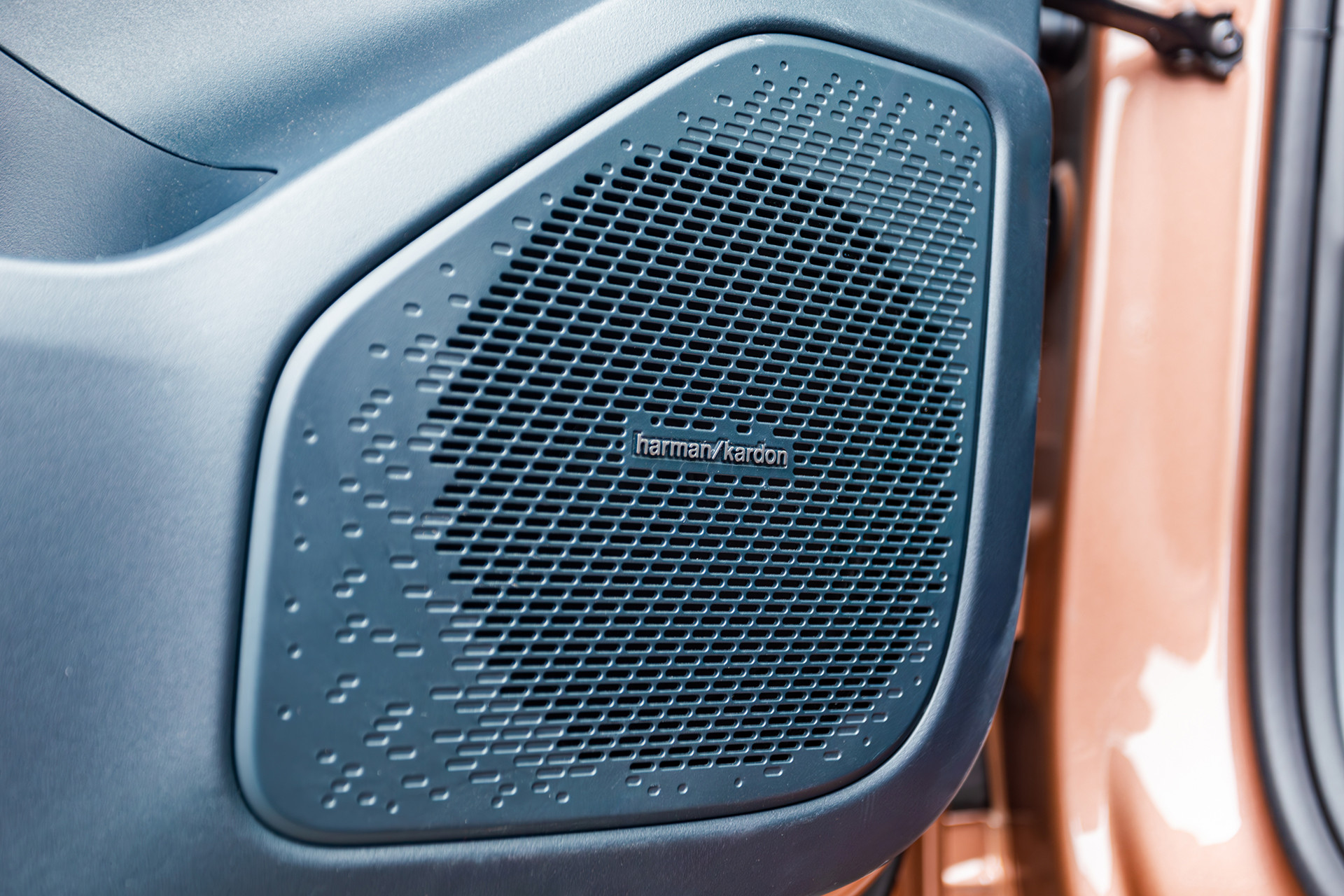 Anh 4   Lynk & Co 08.JPG