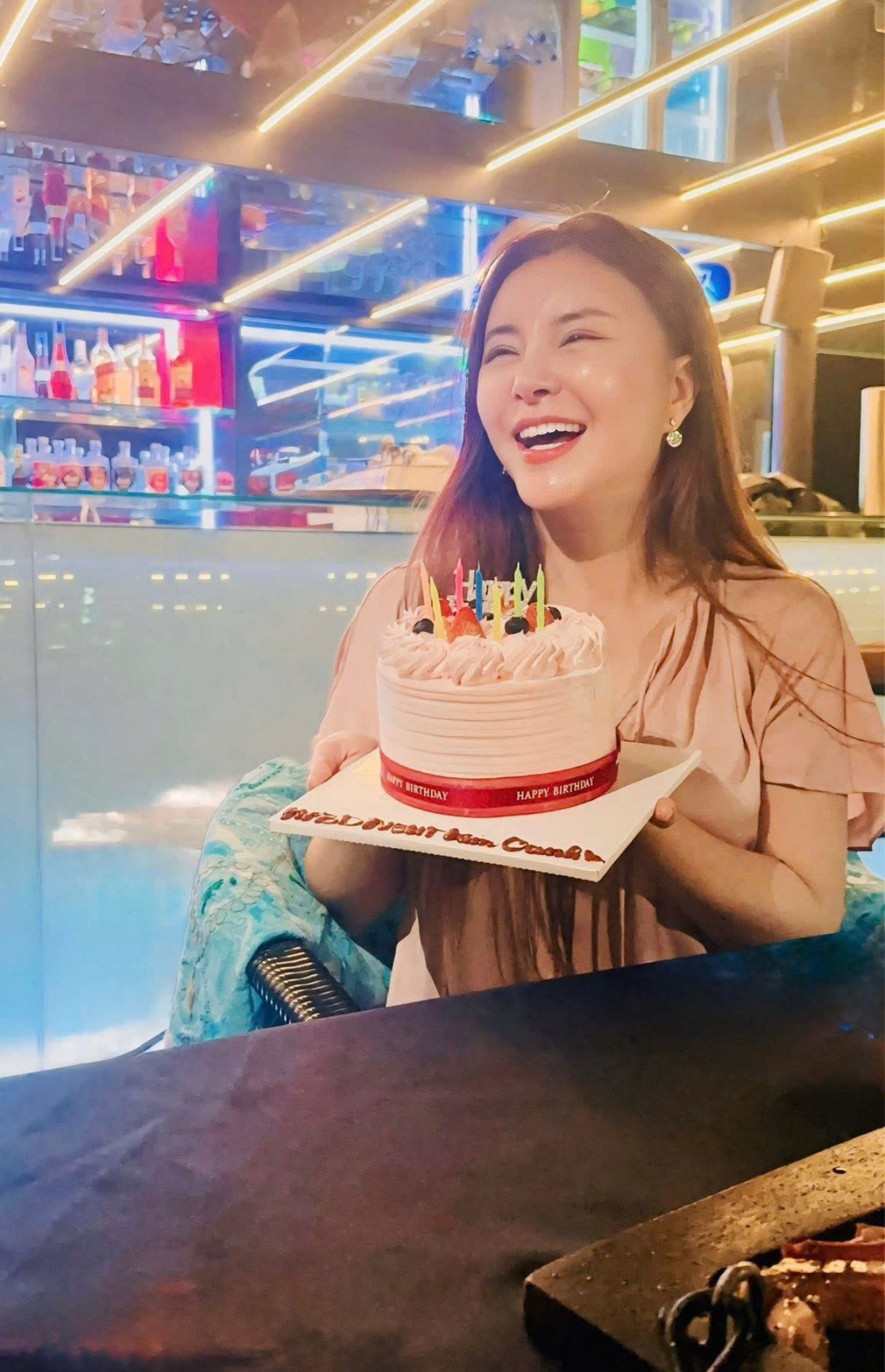 Nghệ sĩ ưu tú Kim Oanh đón sinh nhật