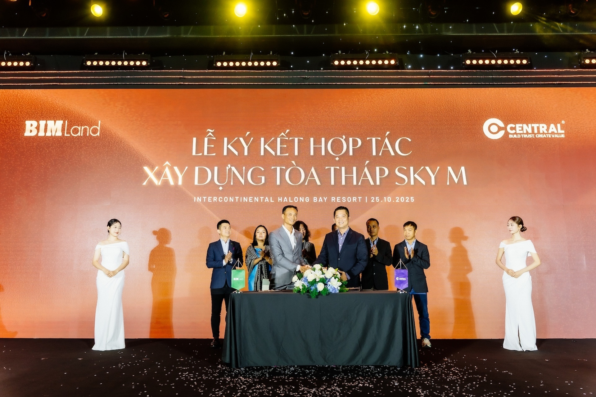 Căn hộ SkyM - Hành trình thăng hoa với những kỷ lục giao dịch ấn tượng