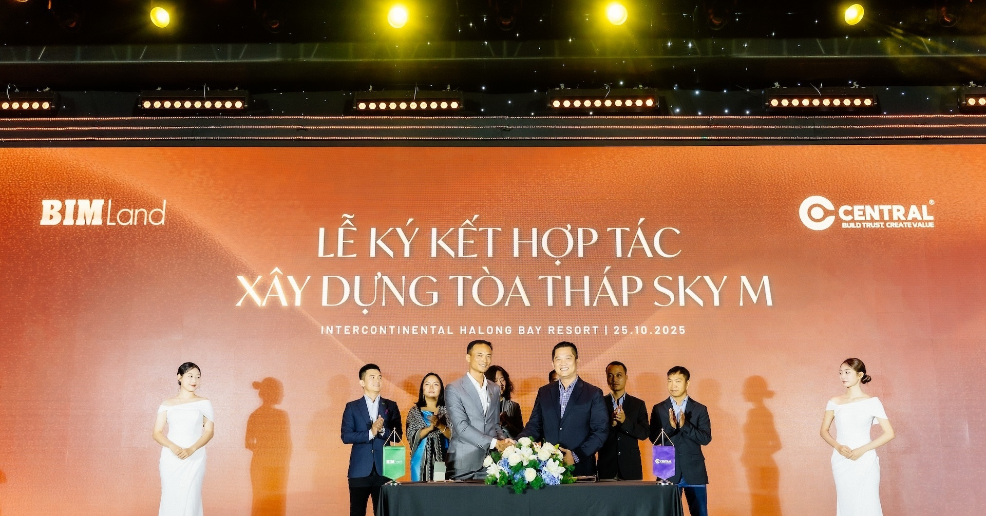 Căn hộ SkyM - Hành trình thăng hoa với những kỷ lục giao dịch ấn tượng