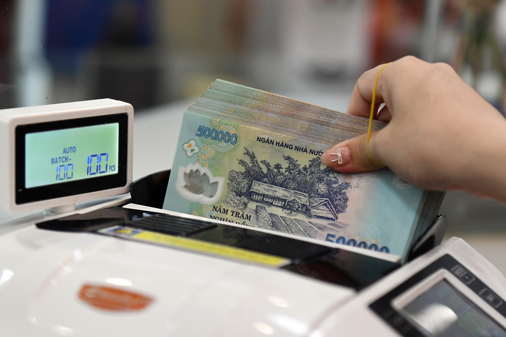 Chính sách mới về thủ tục hành chính, chuyển tiền, đóng bảo hiểm xã hội