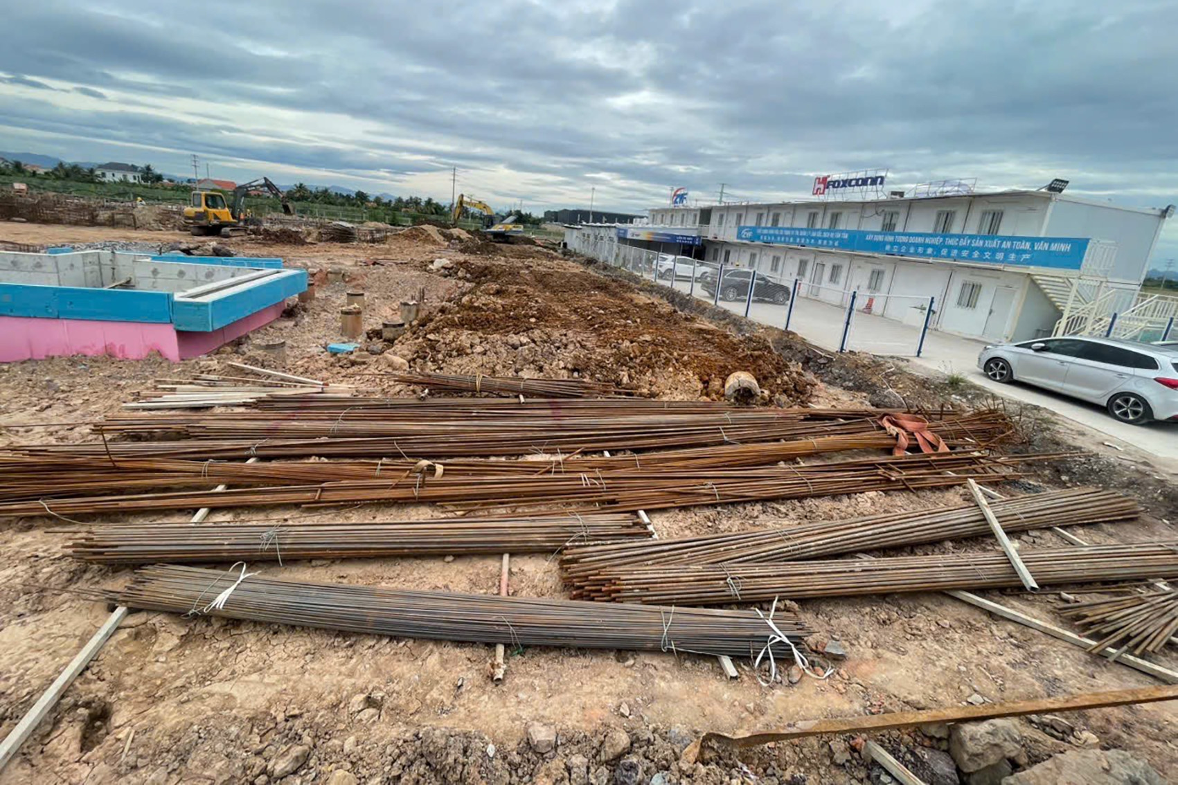 Danh tính bốn đối tượng dùng xe cẩu trộm 15 tấn thép công trường