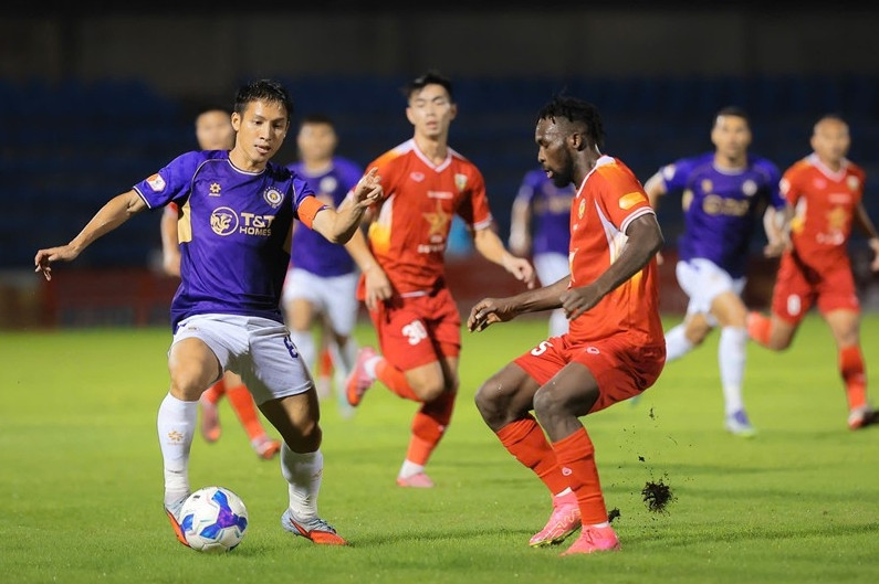 Hà Nội FC trắng tay trên sân Hà Tĩnh