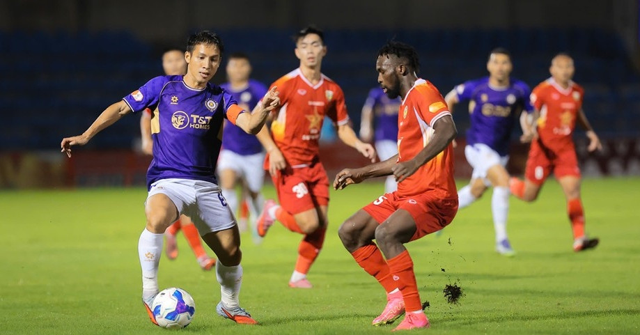 Hà Nội FC trắng tay trên sân Hà Tĩnh