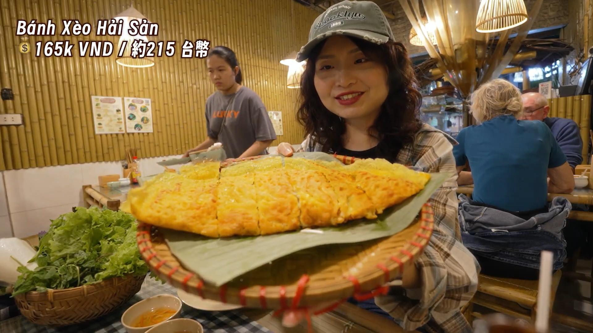 khách trung bánh tráng bánh xèo