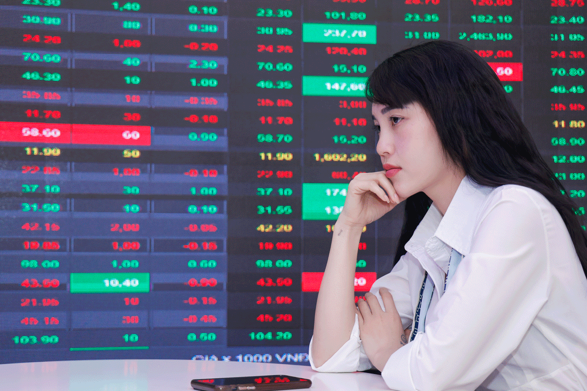 Sàn 200 tỷ USD bị bào mòn mỗi ngày, nhà đầu tư nản lòng