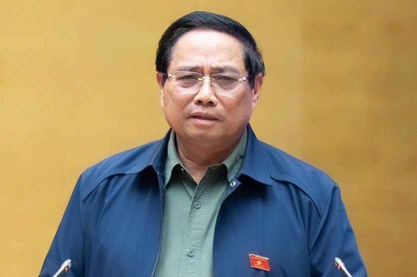 Thủ tướng: Sẽ xem xét tăng lương sớm hơn