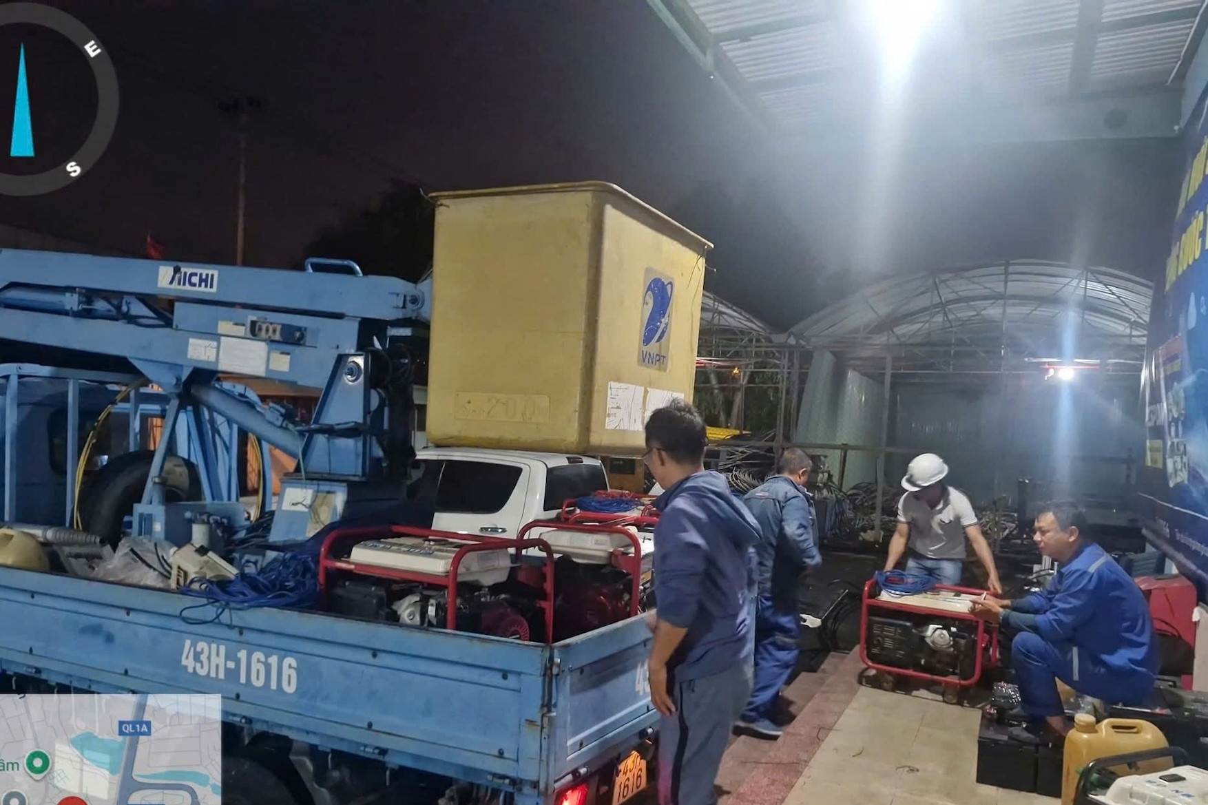 VNPT ‘thắp sáng’ những cuộc gọi bình an trong mưa lũ