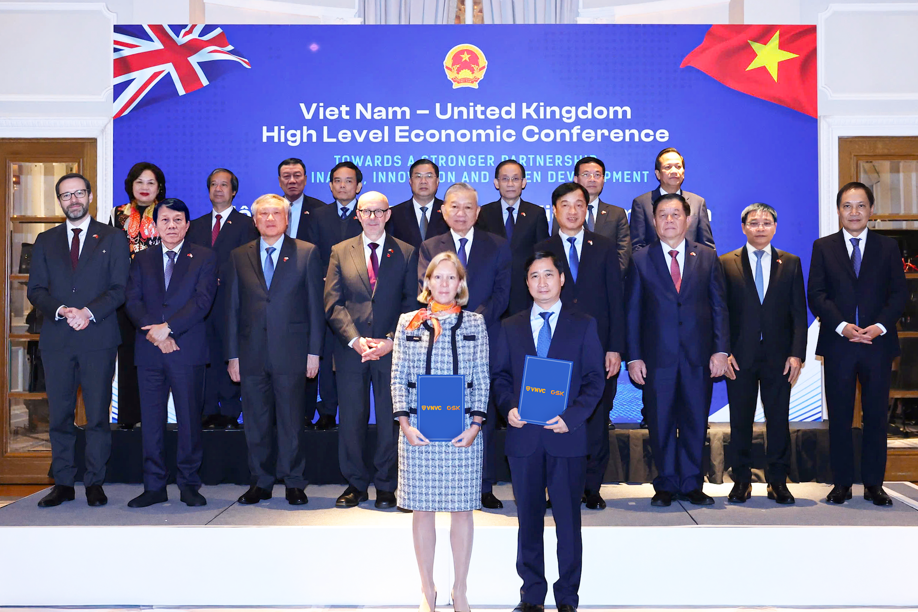 VNVC và GSK của Anh hợp tác thúc đẩy tiếp cận thuốc, vắc xin mới