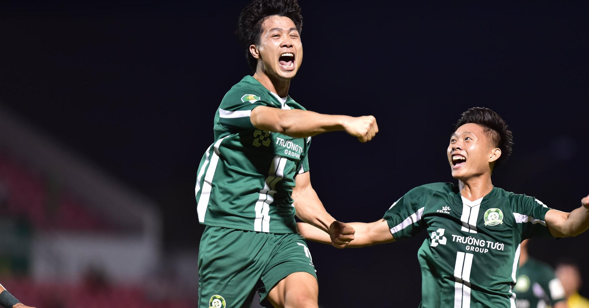 Vòng 6 giải hạng Nhất: Công Phượng trở lại sát cánh với Minh Vương