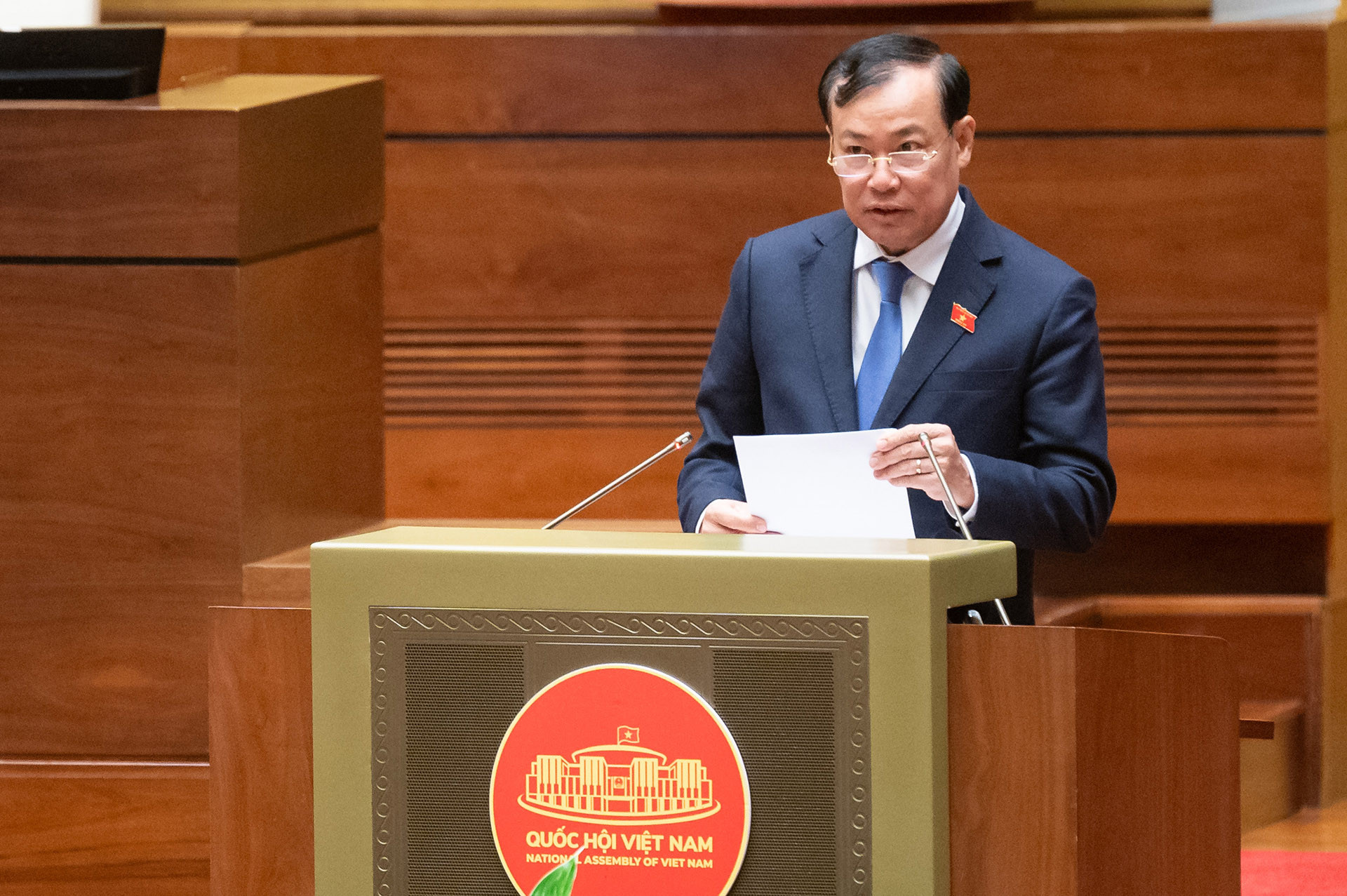 Đề nghị cấm sử dụng AI mô phỏng khuôn mặt người nổi tiếng để lừa đảo, bôi nhọ 2 z61_2306.jpg