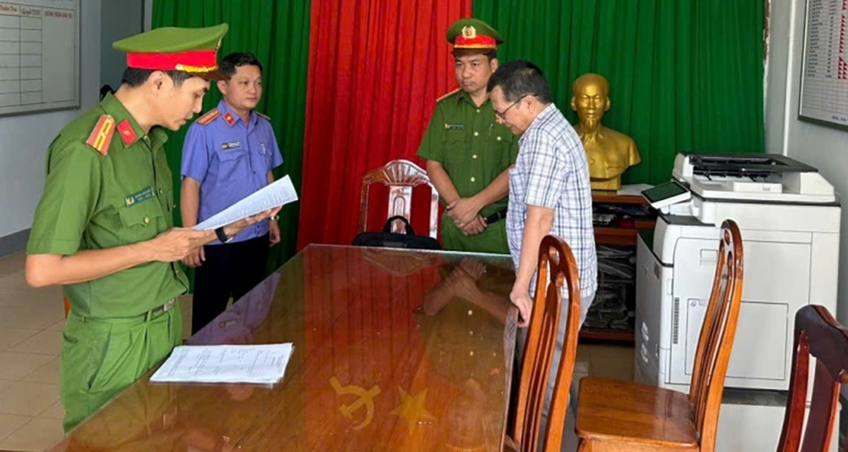 Hé lộ sai phạm khiến cựu lãnh đạo bệnh viện và CDC Bình Thuận bị bắt