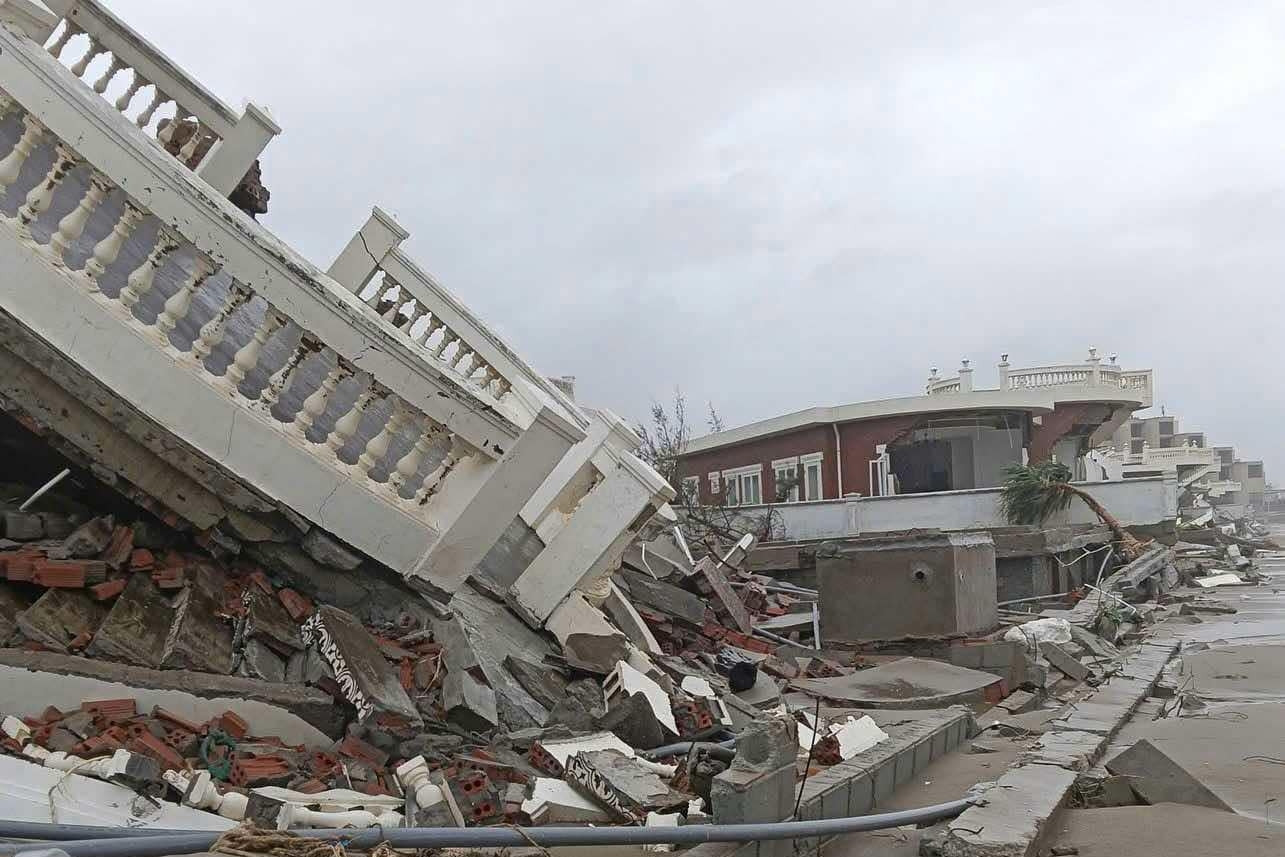 Hỗ trợ tối thiểu 50 triệu đồng cho hộ gia đình có nhà ở bị đổ, sập do bão số 10