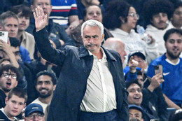 Jose Mourinho gặp họa lớn ở Benfica